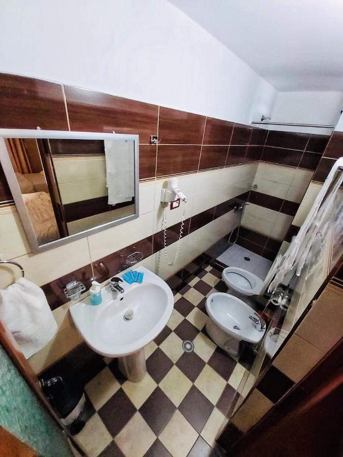 Hotel Bojko Vlorë Exterior foto